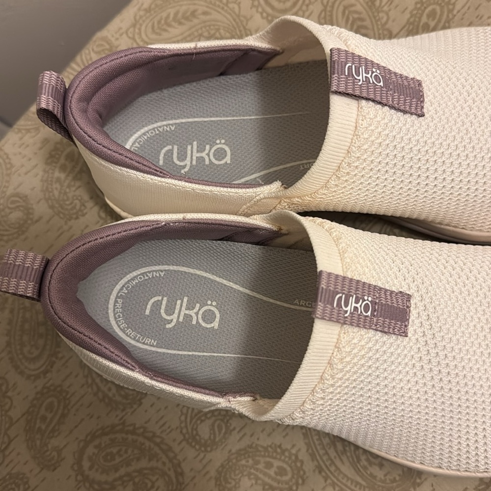 Ryka Trail Knit Slip-Ons - Echo Ease Cool Tones
White 10 Wide - Picture 10 of 12